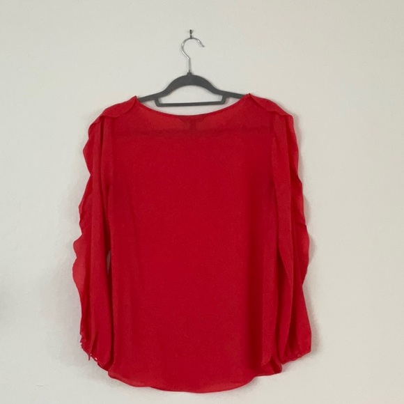 Banana Republic long sleeve, loose neck blouse - Picture 4 of 4